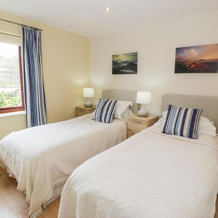 Manaros Cottage อาเบอร์ดารอน ภายนอก รูปภาพ
