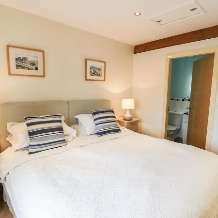 Manaros Cottage อาเบอร์ดารอน ภายนอก รูปภาพ