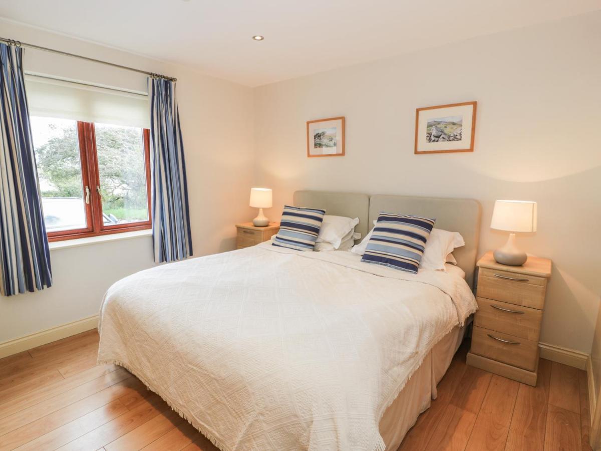 Manaros Cottage อาเบอร์ดารอน ภายนอก รูปภาพ