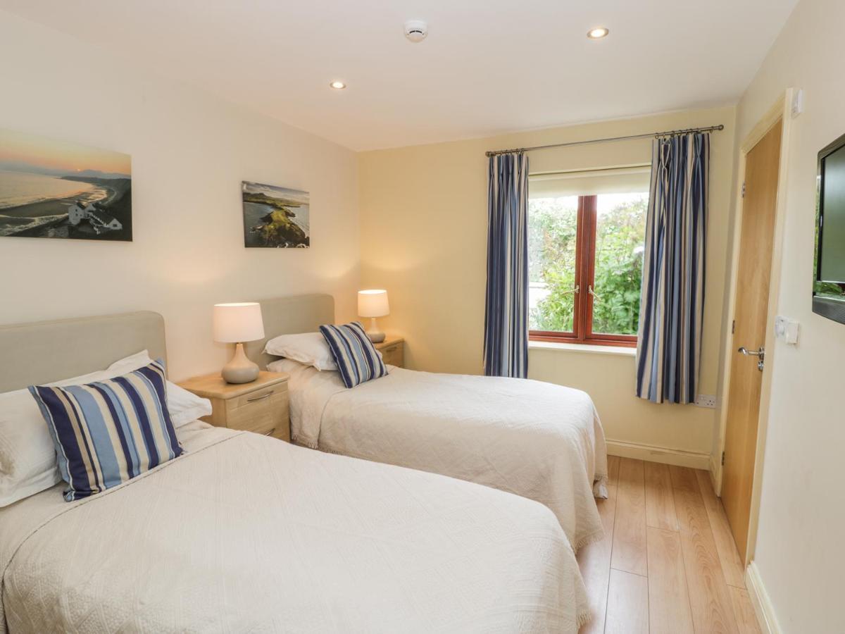 Manaros Cottage อาเบอร์ดารอน ภายนอก รูปภาพ